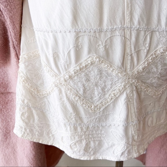 VINTAGE Cream Embroidery Mini Wrap Skirt - Picture 6 of 15